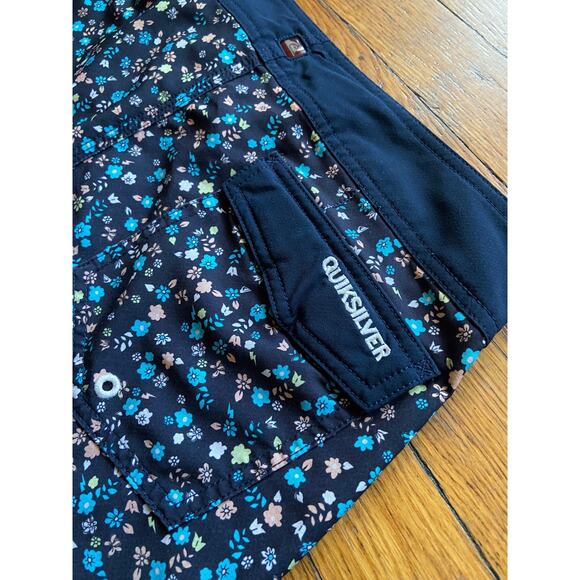 QUIKSILVER Black w/Multicolor Floral Boardshorts sz 32 - Picture 6 of 12